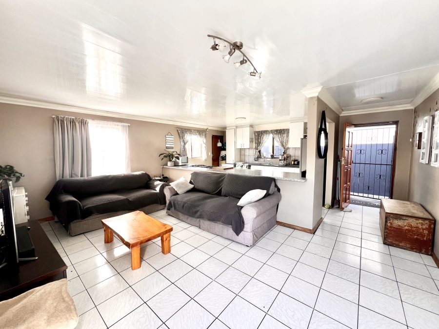 3 Bedroom Property for Sale in Townsend Estate Western Cape